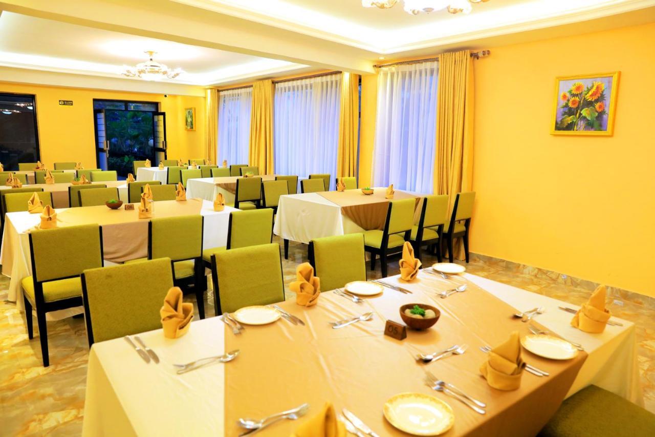 Meilin International Hotel Kampala Bagian luar foto